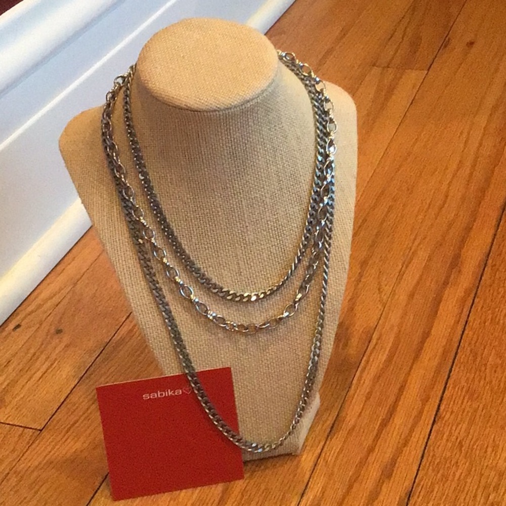 Sabika Three in one layered light weight chain necklace